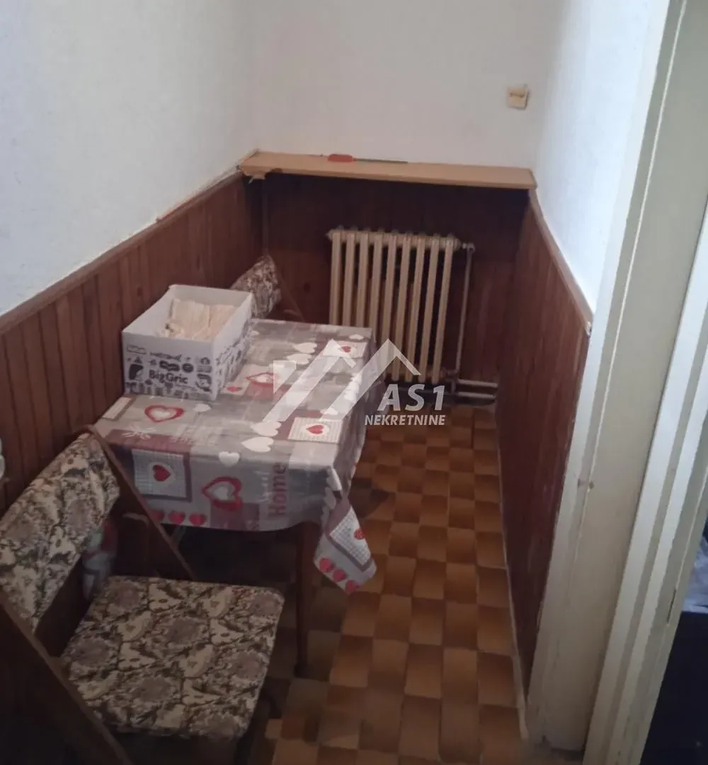 Izdavanje, jednosoban stan, 27m², Adamovićevo Naselje, Novi Sad Sve Podlokacije