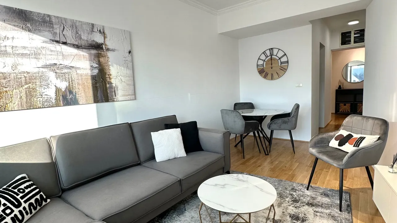 Rent, one bedroom apartment, 53m², Centar, Podgorica