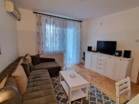 Izdavanje, dvosoban stan, 52m², Rotkvarija, Novi Sad Sve Podlokacije - image 5