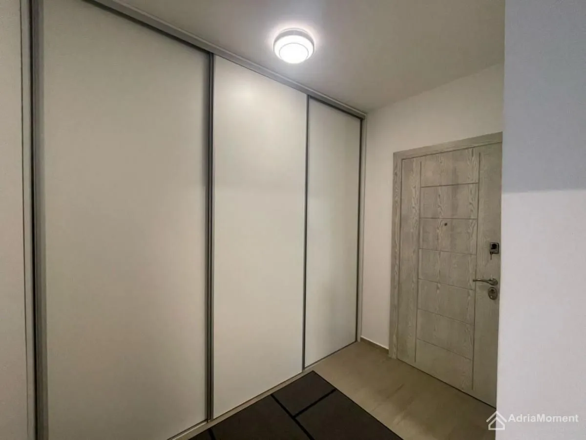 Sale, two bedroom apartment, 89m², Bečići, Budva