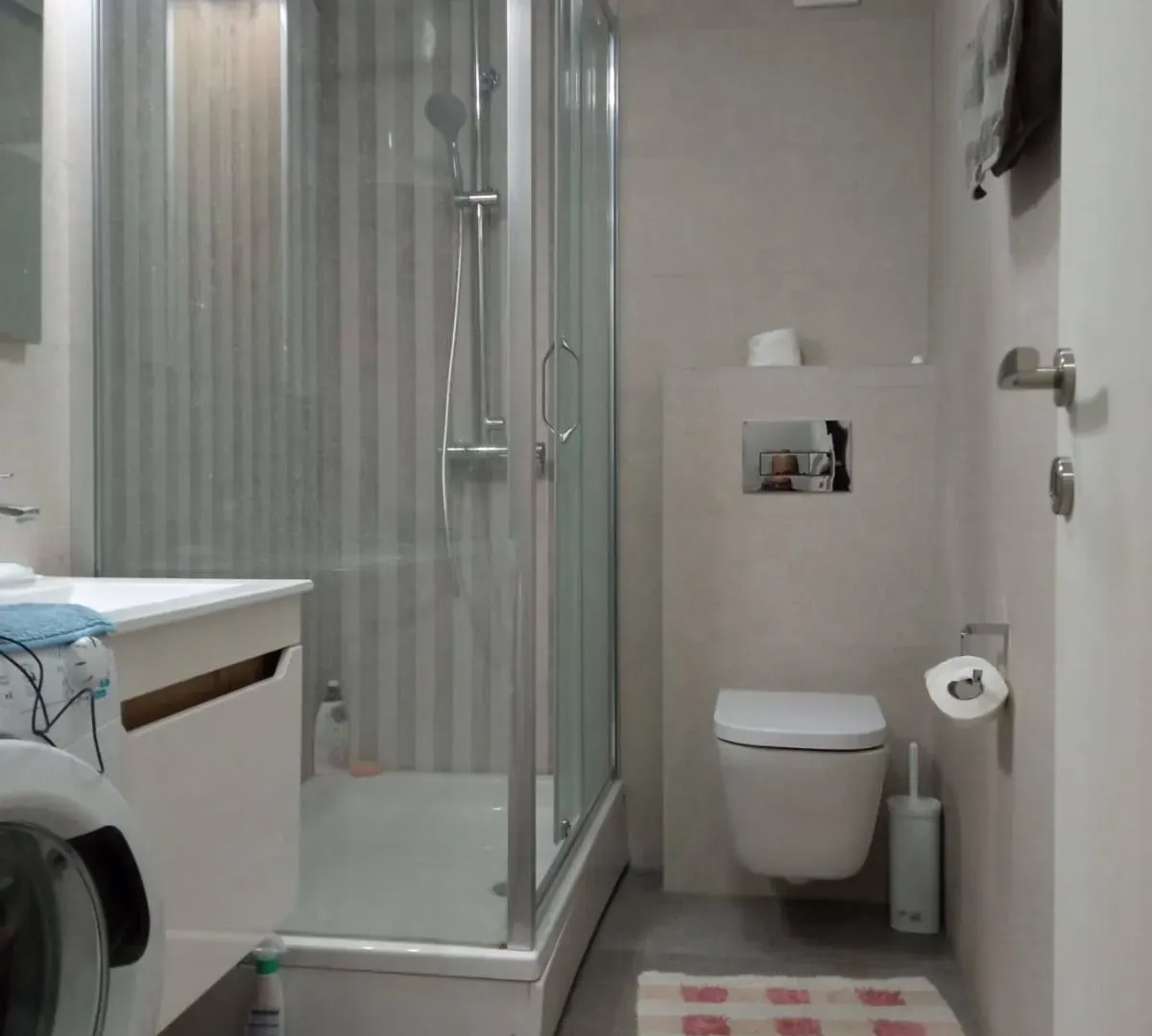 Izdavanje, jednosoban stan, 42m², Centar, Podgorica
