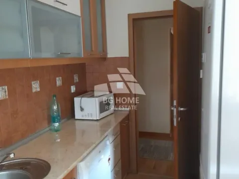 Izdavanje, trosoban stan, 80m², Južni Bulevar, Vračar Sve Podlokacije - image 3