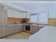 Izdavanje, kuća, 180m², Kalimanj, Tivat - image 6