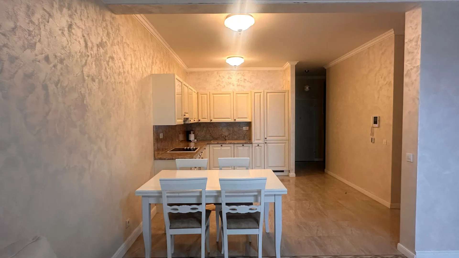 Prodaja, trosoban stan, 115m², Bečići, Budva