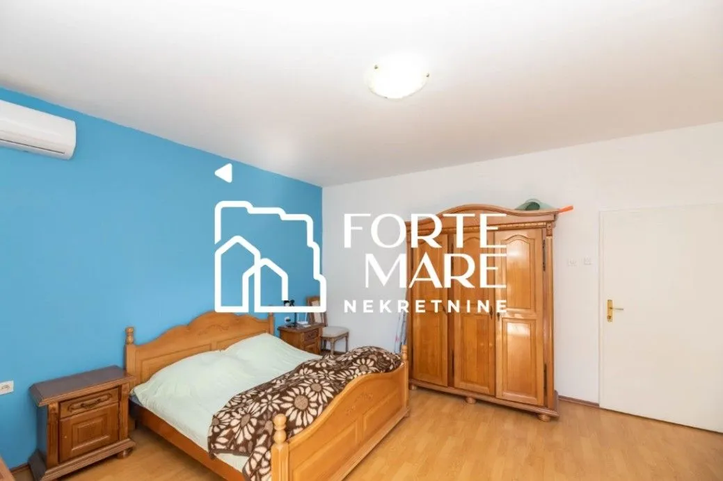 Prodaja, kuća, 266m², Igalo, Herceg Novi