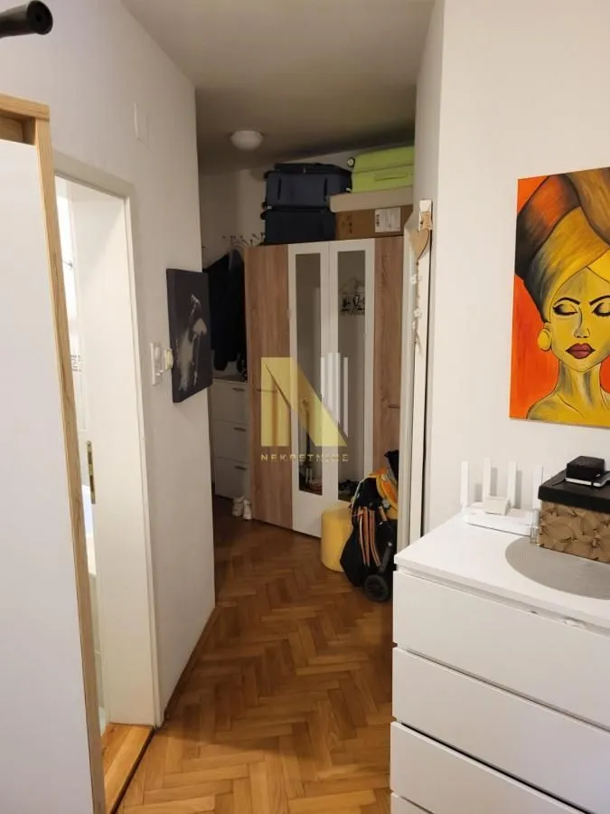 Prodaja, dvosoban stan, 64m², Centar, Novi Sad