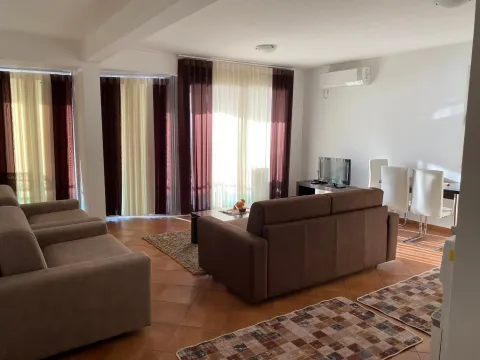 Izdavanje, jednosoban stan, 70m², Dobra Voda, Budva - image 2