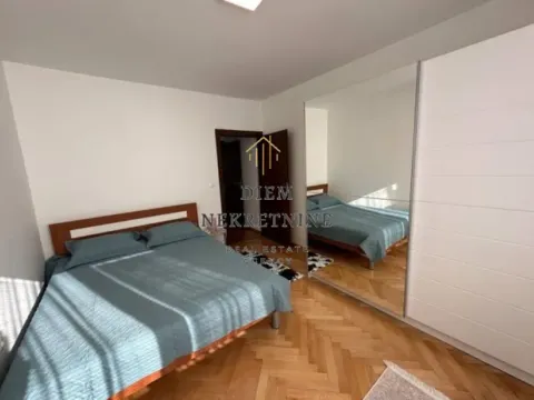 Rent, one bedroom apartment, 58m², Centar, Bar - image 2