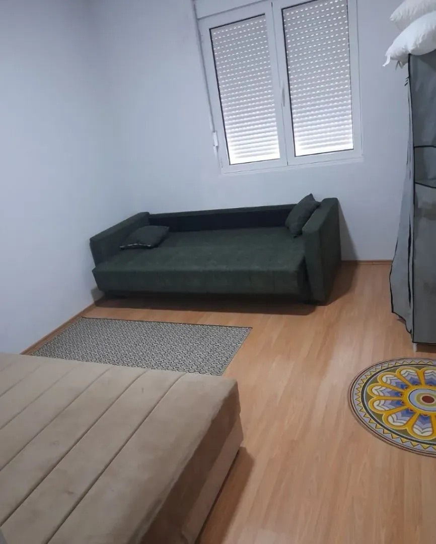 Izdavanje, jednosoban stan, 49m², Sutomore, Bar