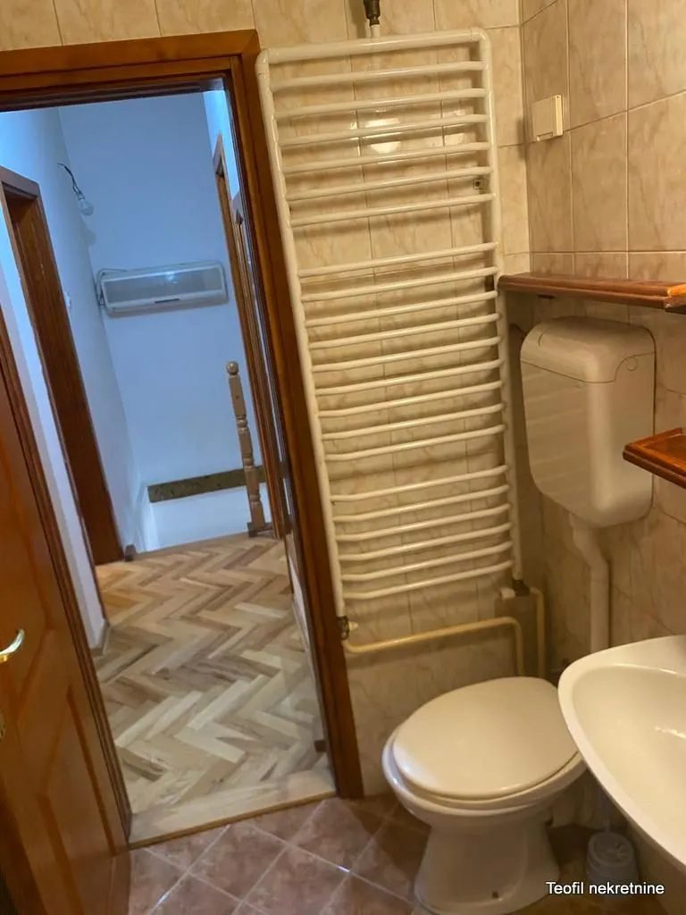 Sale, four bedroom apartment, 84m², Stari Grad, Beograd