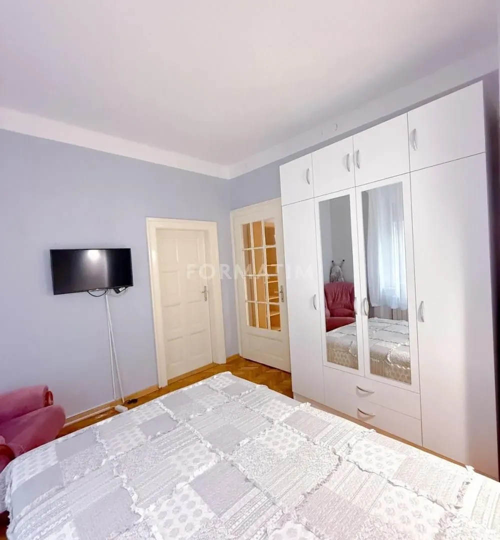 Izdavanje, dvosoban stan, 52m², Cvetni Trg, Vračar Sve Podlokacije