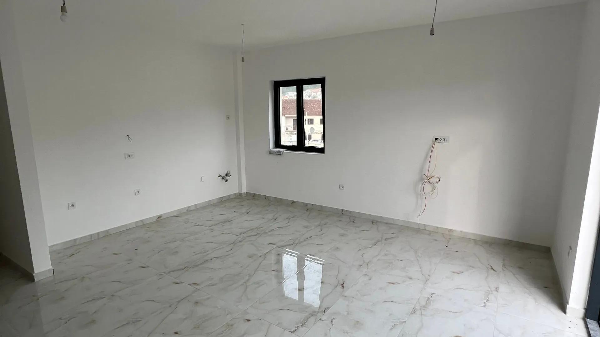 Prodaja, jednosoban stan, 49m², Tivat, Crna Gora