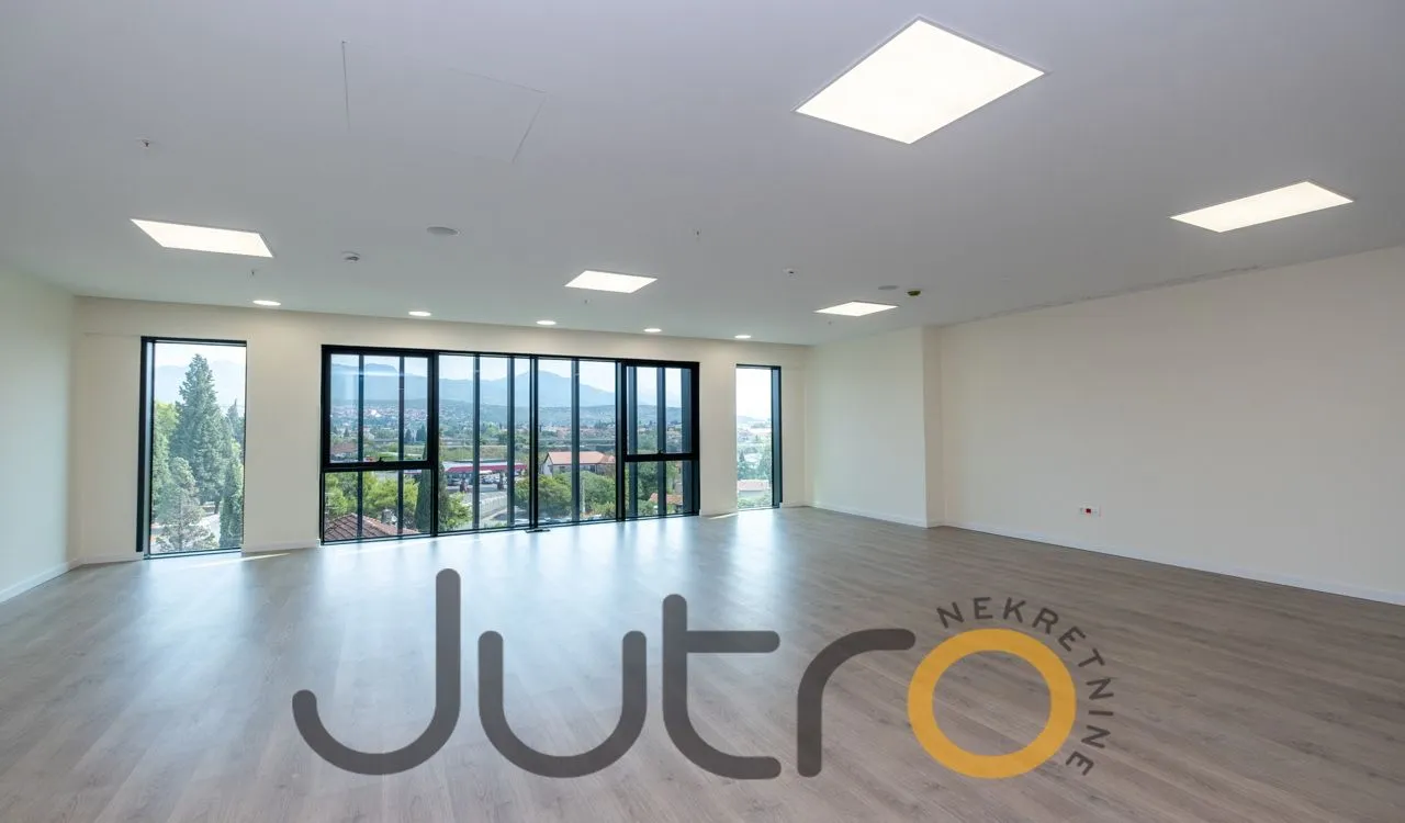 Rent, office space, 2542m², Podgorica, Crna Gora
