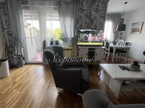 Prodaja, trosoban stan, 75m², Petrovaradin, Novi Sad - image 12