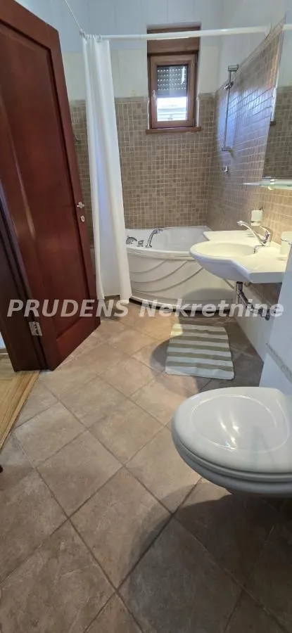 Prodaja, trosoban stan, 84m², Crveni Krst, Beograd