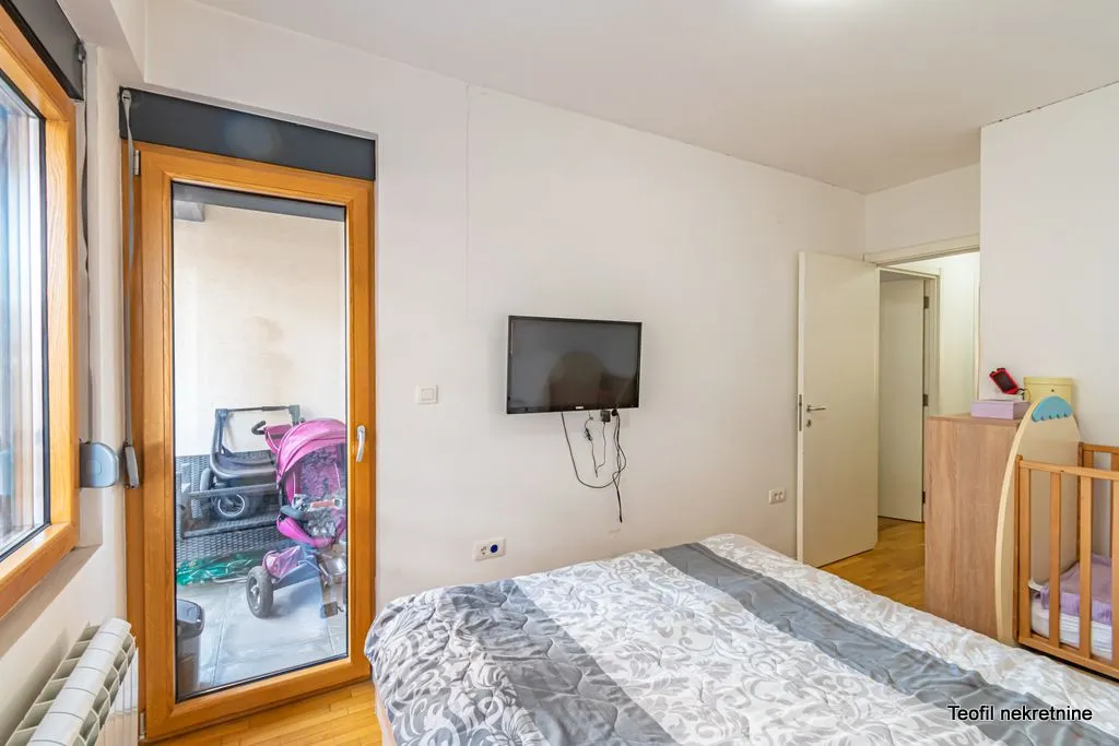 Sale, three bedroom apartment, 75m², Zemun Sve Podlokacije, Beograd