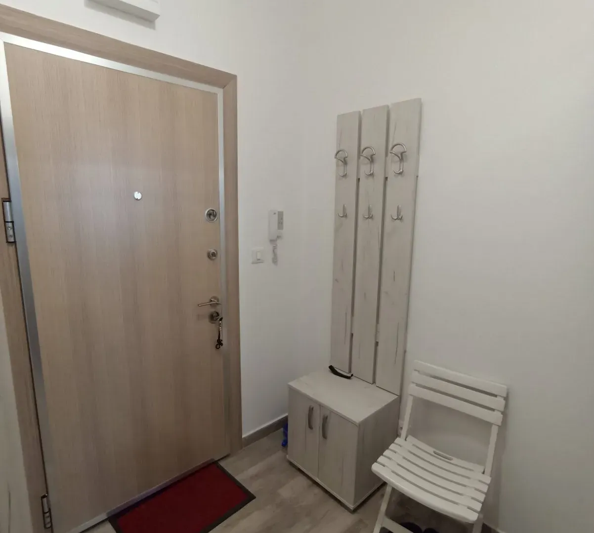 Izdavanje, jednosoban stan, 47m², Stari Aerodrom, Podgorica