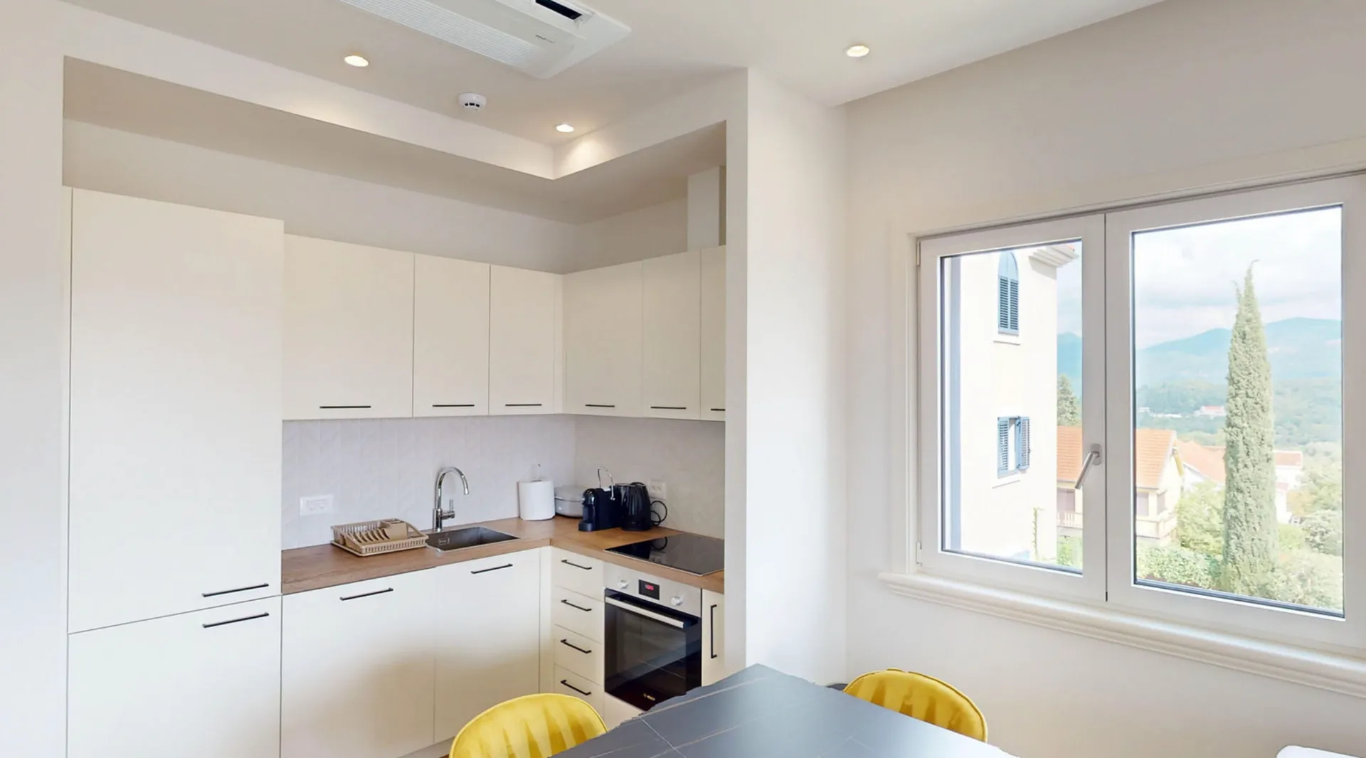 Prodaja, jednosoban stan, 61m², Luštica Bay, Tivat