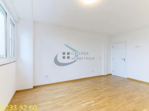 Sale, three bedroom apartment, 61m², Stari Merkator, Novi Beograd Sve Podlokacije - image 3