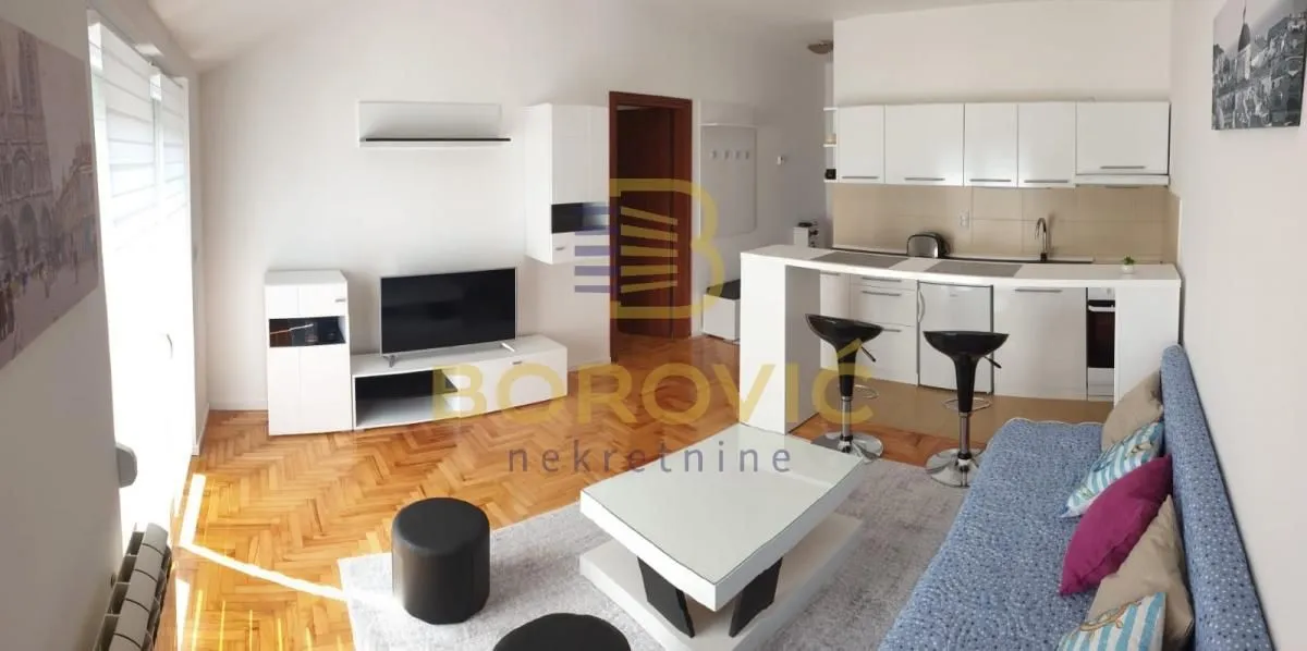 Sale, two bedroom apartment, 40m², Uciteljsko Naselje, Zvezdara Sve Podlokacije