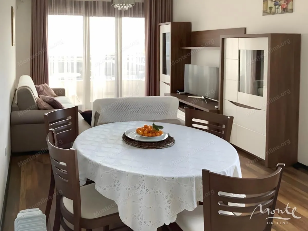Prodaja, jednosoban stan, 51m², Centar, Budva