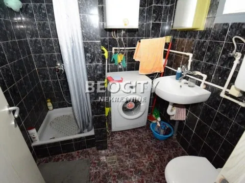 Prodaja, kuća, 540m², Batajnica, Beograd - image 4