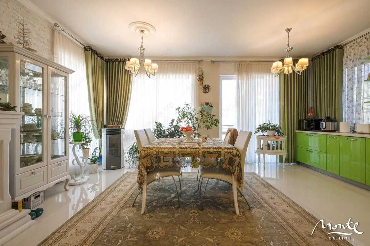 Prodaja, dvosoban stan, 174m², Lepetani, Tivat
