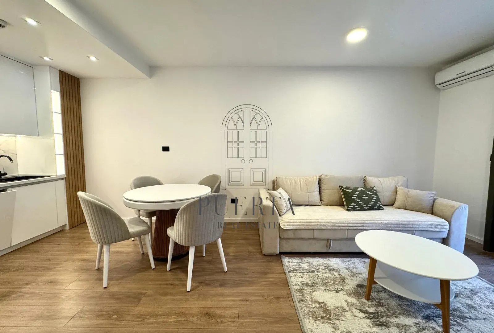 Izdavanje, jednosoban stan, 54m², City Kvart, Podgorica