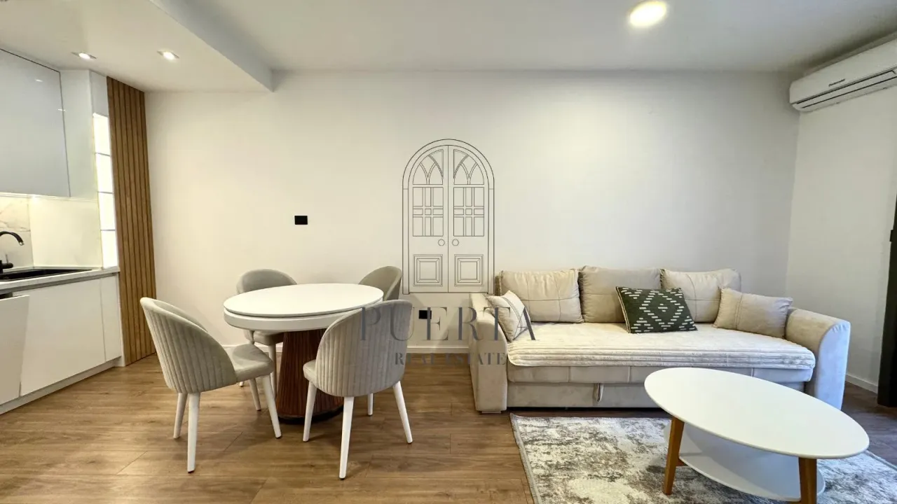 Izdavanje, jednosoban stan, 54m², City Kvart, Podgorica