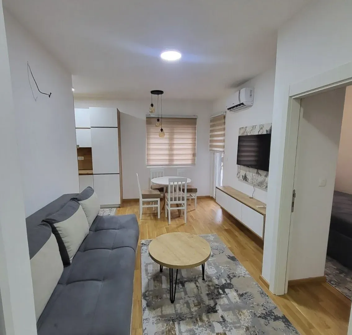 Izdavanje, jednosoban stan, 34m², Stara Varoš, Podgorica