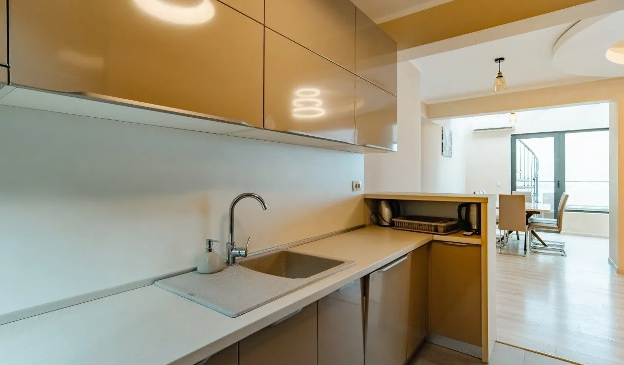 Sale, three bedroom apartment, 233m², Bečići, Budva