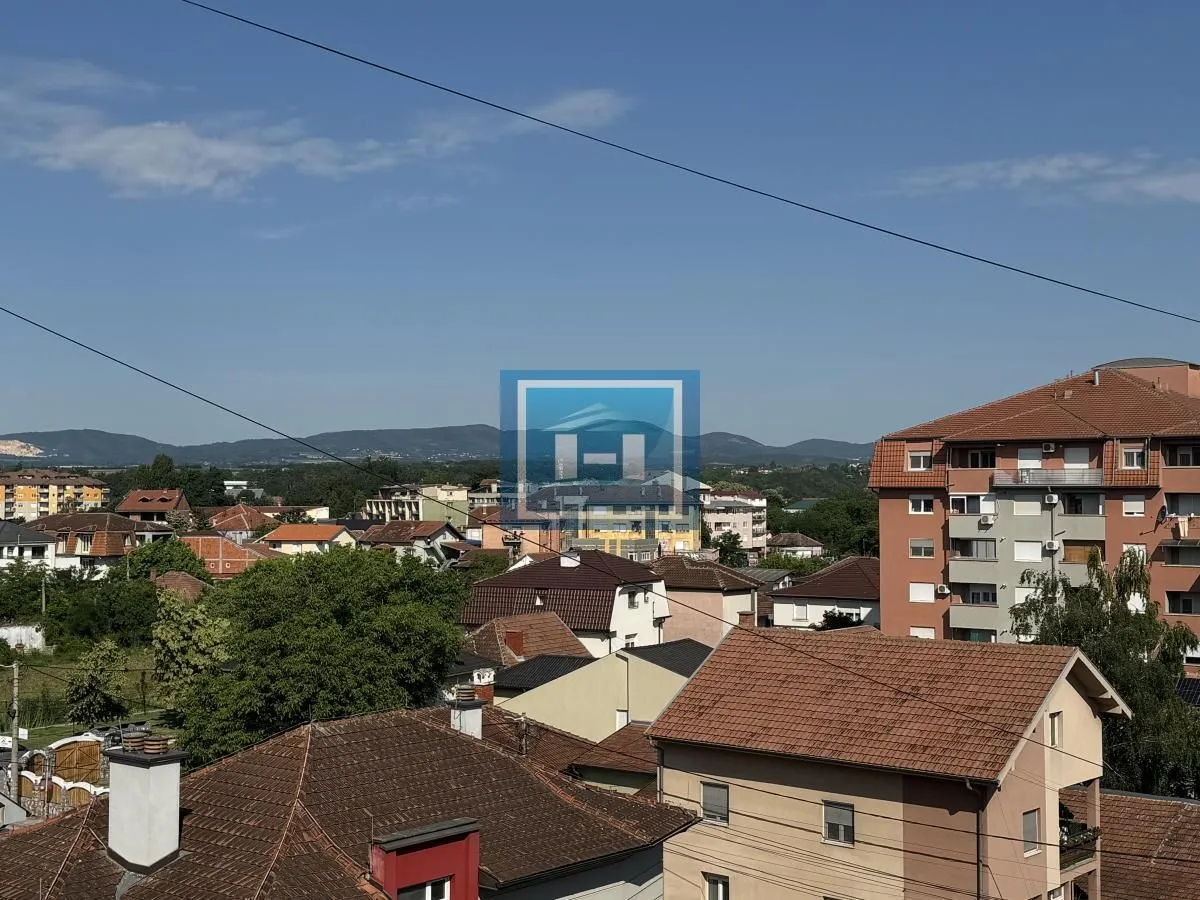 Prodaja, četvorosoban stan, 95m², Centar, Jagodina