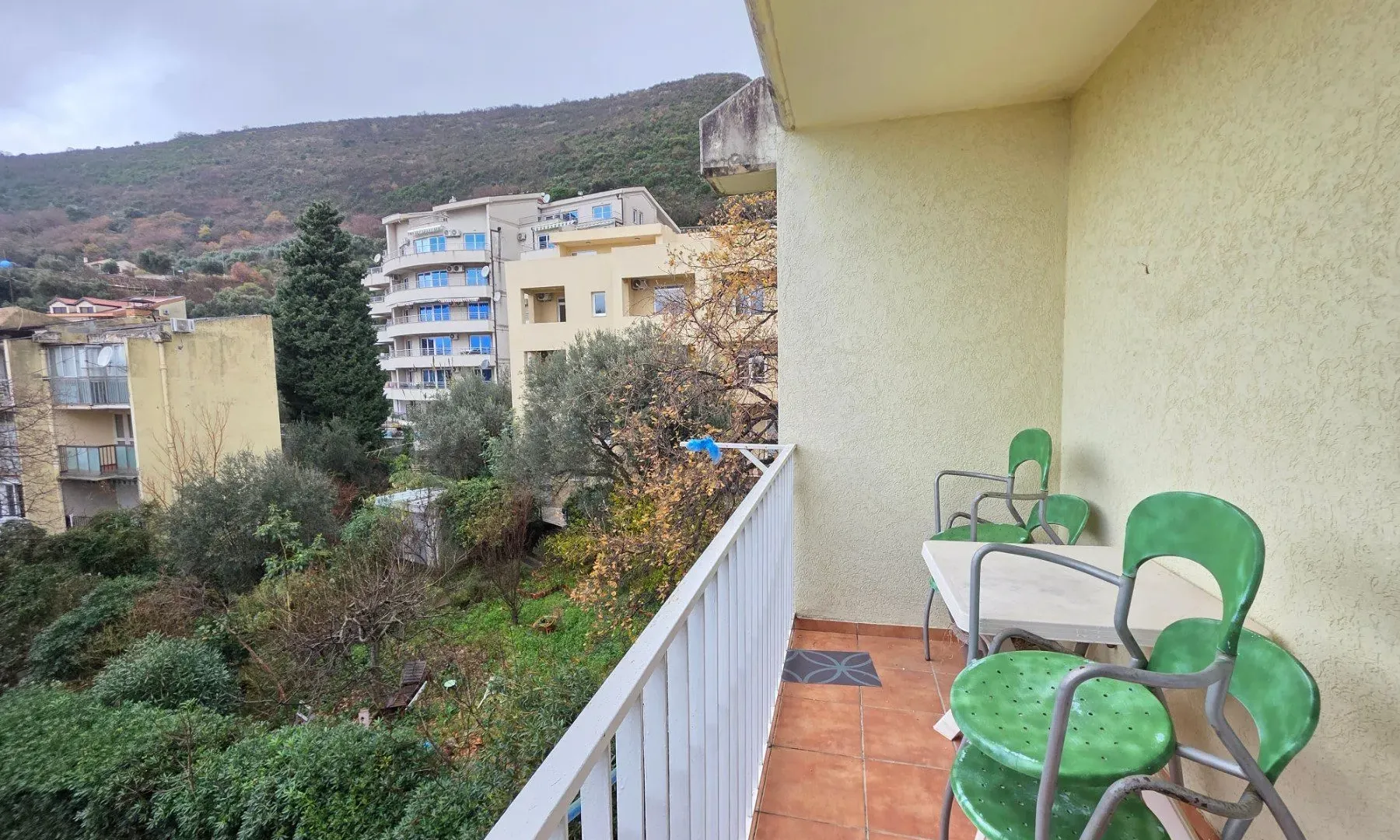 Prodaja, trosoban stan, 100m², Petrovac, Budva