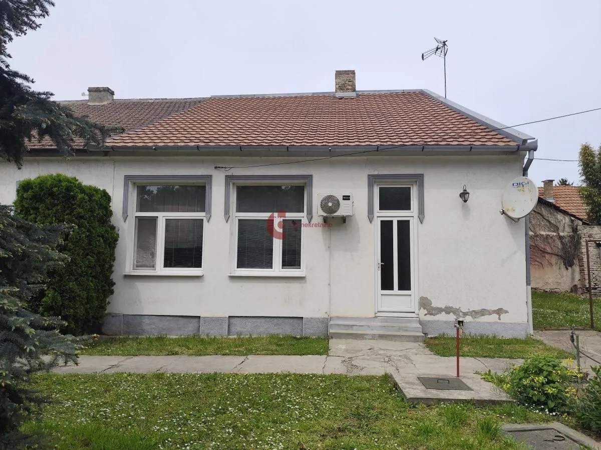 Prodaja, kuća, 55m², Centar, Subotica