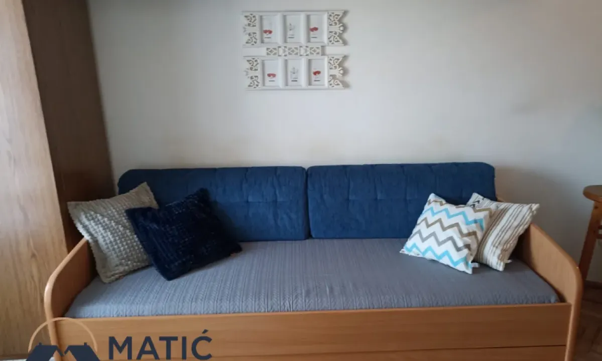 Prodaja, jednosoban stan, 32m², Sajmište, Novi Sad