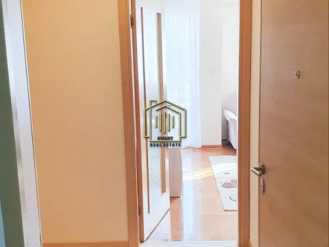 Izdavanje, dvosoban stan, 65m², Stari Aerodrom, Podgorica - image 8