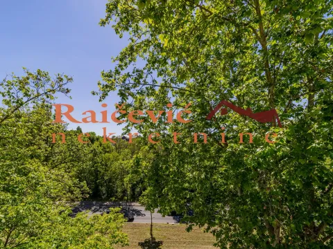 Sale, one bedroom apartment, 33m², Autokomanda, Voždovac Sve Podlokacije - image 9