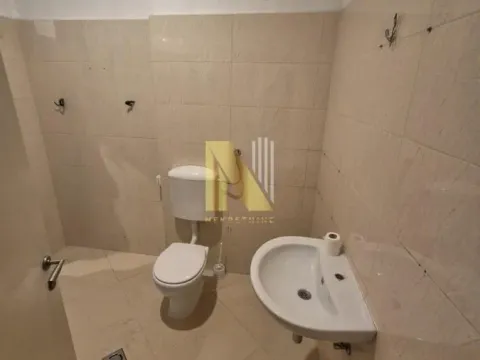 Izdavanje, poslovni prostor, 122m², Centar, Novi Sad - image 8