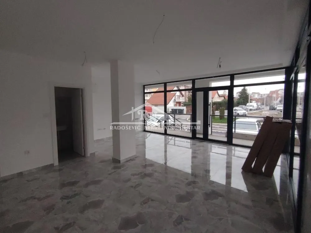 Prodaja, poslovni prostor, 32m², Obrenovac, Beograd