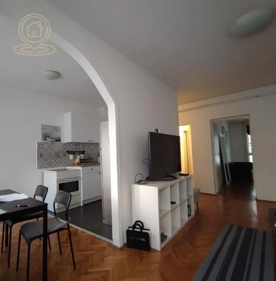 Izdavanje, trosoban stan, 88m², Stari Grad, Beograd