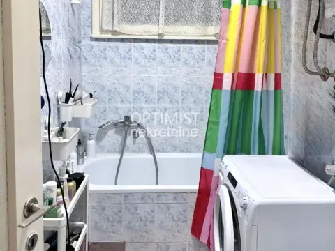 Izdavanje, dvosoban stan, 50m², Tašmajdan, Palilula Sve Podlokacije - image 8