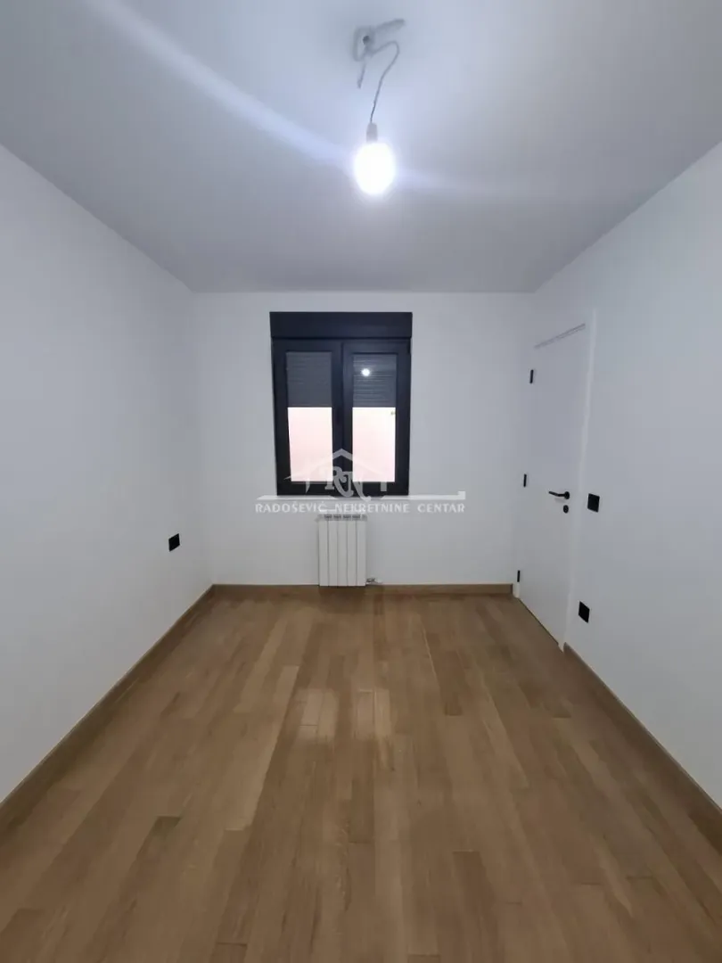 Sale, three bedroom apartment, 78m², Zvezdara Sve Podlokacije, Beograd