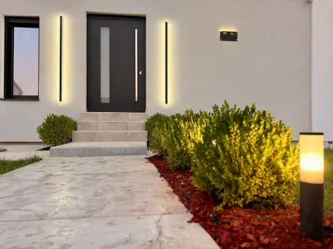 Izdavanje, kuća, 225m², Gornja Gorica, Podgorica - image 2