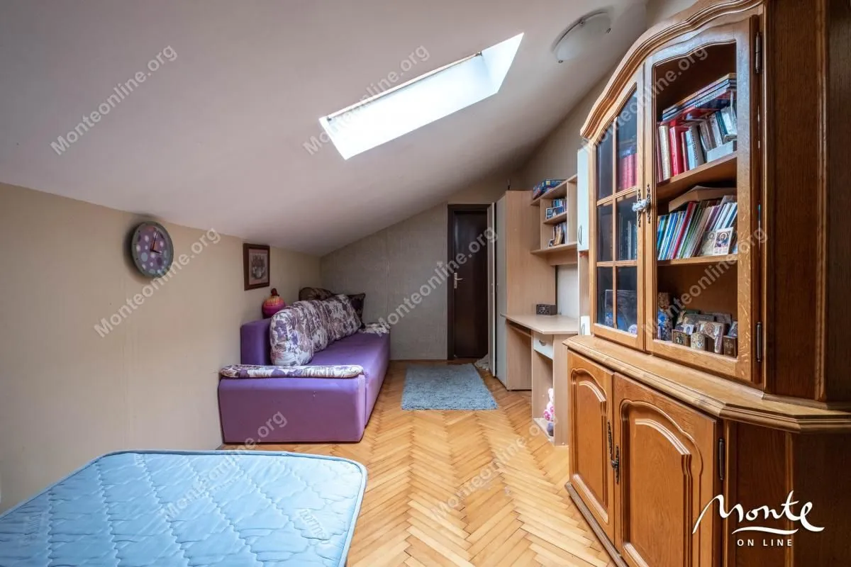 Prodaja, trosoban stan, 63m², Tivat, Crna Gora