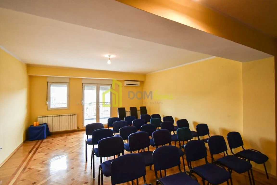 Sale, four bedroom apartment, 157m², Pobrežje, Podgorica