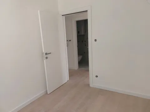 Prodaja, dvosoban stan, 52m², Dobrota, Kotor - image 19