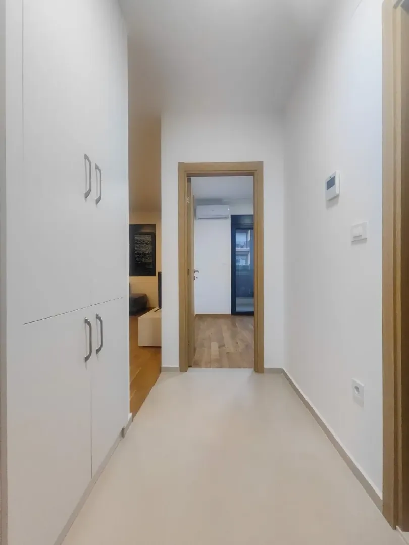 Izdavanje, dvosoban stan, 60m², City Kvart, Podgorica