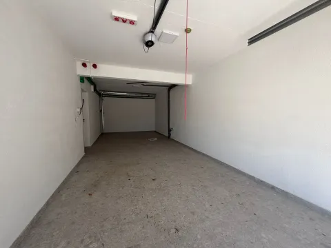 Rent, two bedroom apartment, 72m², Tripovići, Tivat - image 14