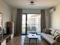 Izdavanje, trosoban stan, 75m², Savski Venac, Beograd - image 1