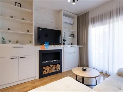 Rent, two bedroom apartment, 43m², Južni Bulevar, Vračar Sve Podlokacije - image 2